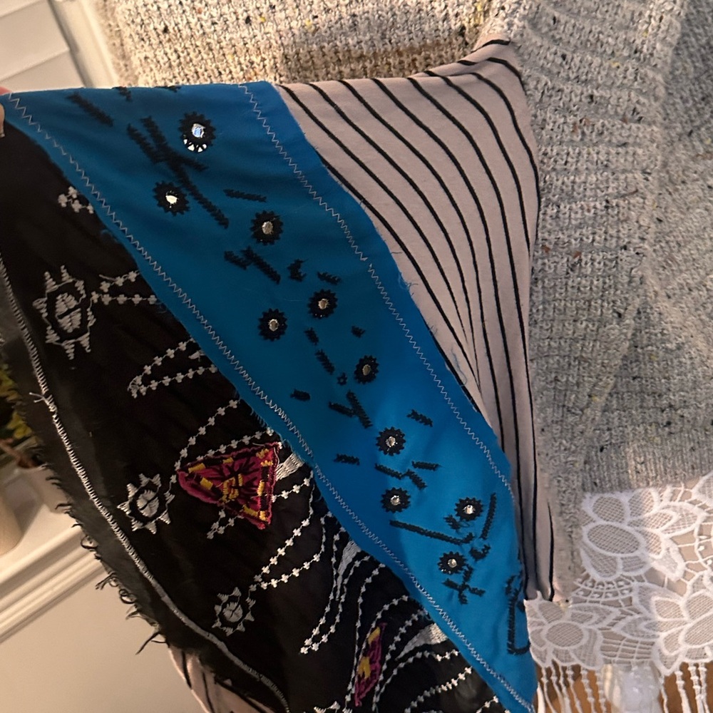 Stunning Kantha details sweater super free people style